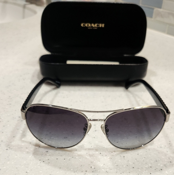 Coach Aviator sunglasses - Picture 2 of 6